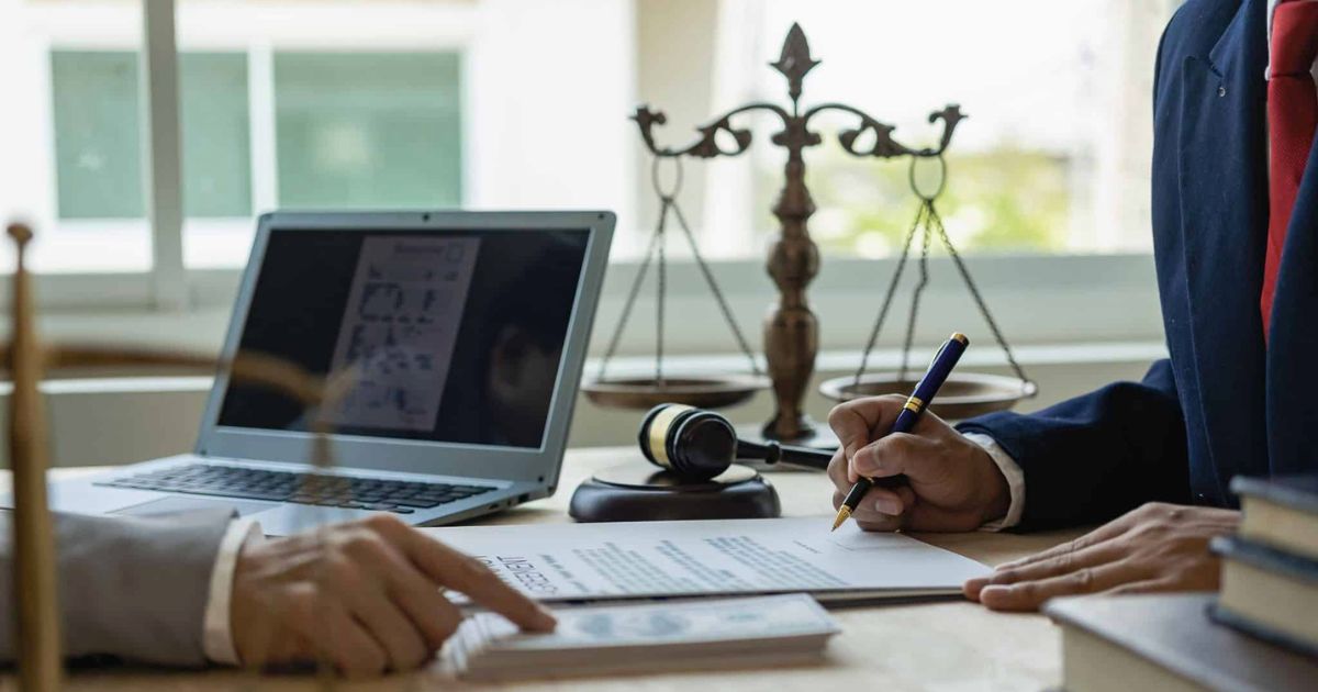 Jasa Legalitas: Navigasi Regulasi & Solusi Birokrasi